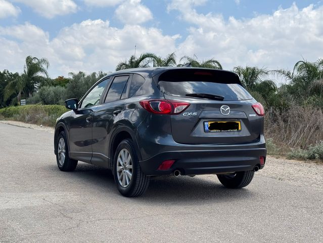 מודעת רכב מאזדה CX-5