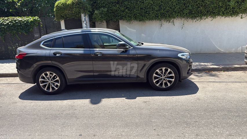 ב מ וו X4