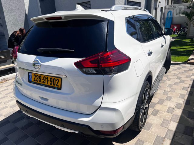 ניסאן אקס טרייל