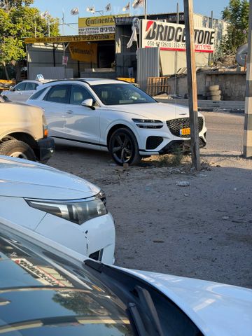 ג'נסיס GV70