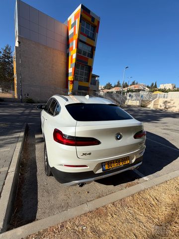 ב מ וו X4