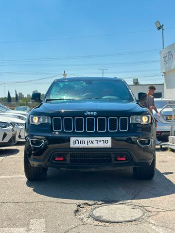 מודעת רכב ג'יפ גרנד צ'ירוקי 2