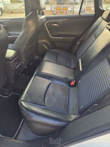 טויוטה RAV4