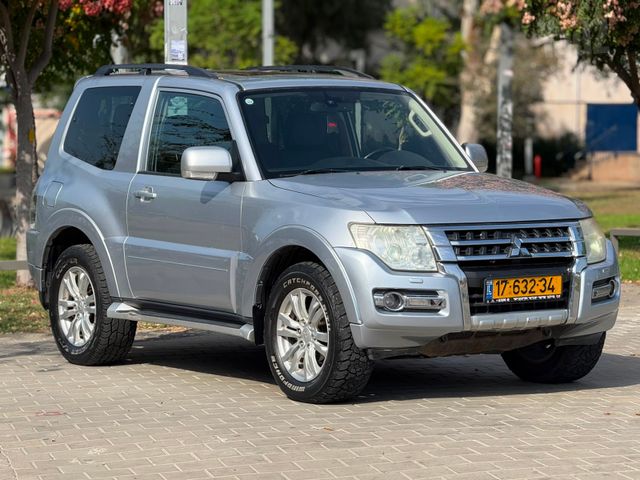מודעת רכב מיצובישי פג'רו