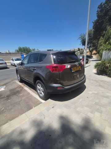טויוטה RAV4