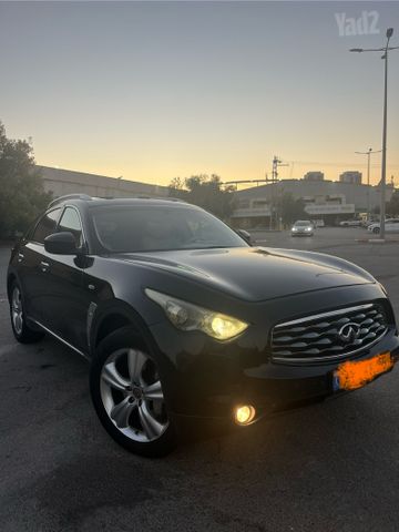 אינפיניטי FX37