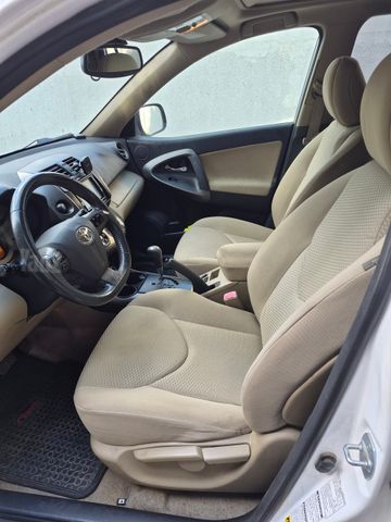 טויוטה RAV4