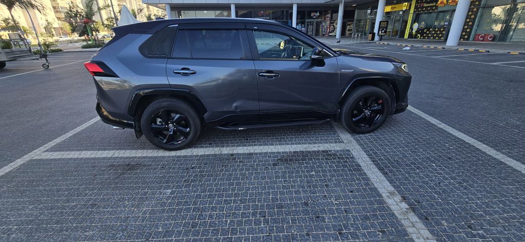טויוטה RAV4