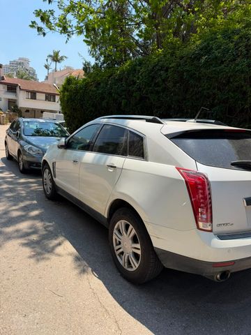 קאדילק SRX