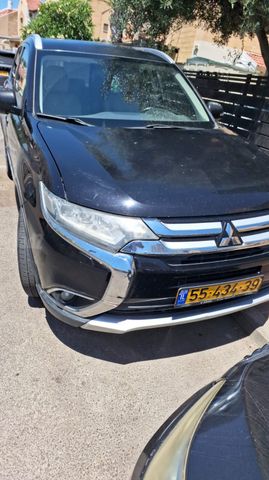 מיצובישי אאוטלנדר