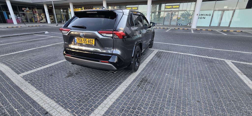 טויוטה RAV4