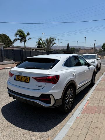 אאודי Q3