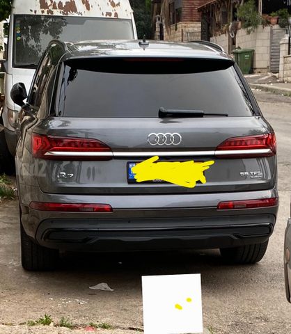 מודעת רכב אאודי Q7