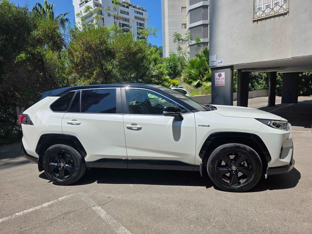 טויוטה RAV4