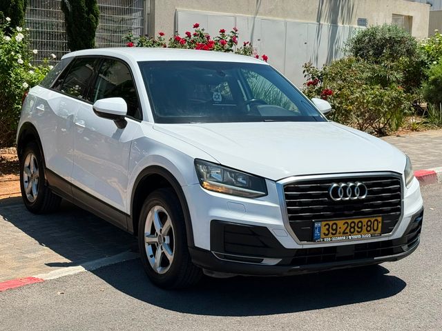 אאודי Q2