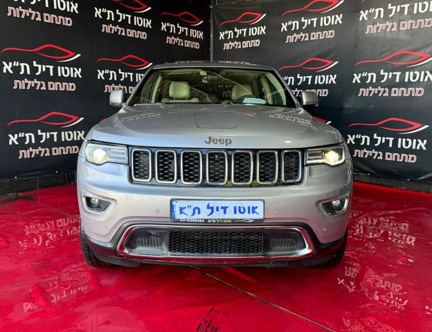 מודעת רכב ג'יפ גרנד צ'ירוקי