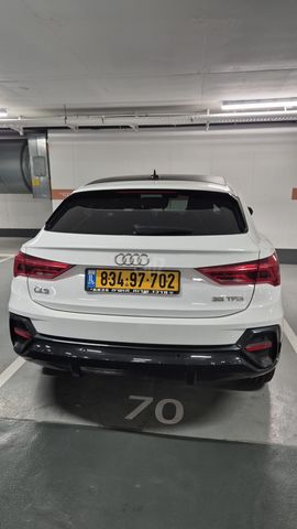 אאודי Q3