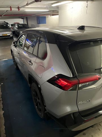 טויוטה RAV4