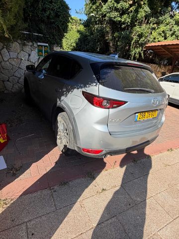 מודעת רכב מאזדה CX-5
