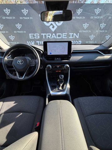 טויוטה RAV4