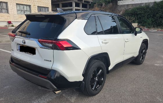 מודעת רכב טויוטה RAV4