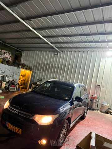 מיצובישי אאוטלנדר