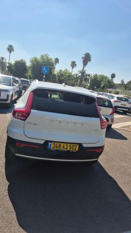 וולוו XC40
