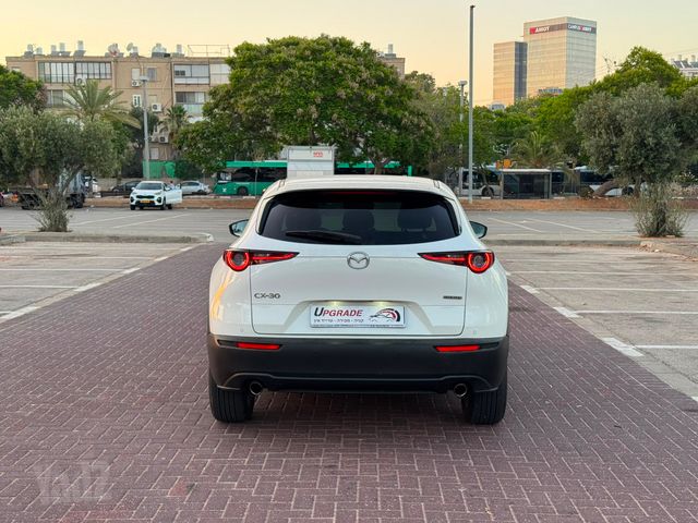 מאזדה CX-30