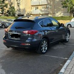 אינפיניטי EX37
