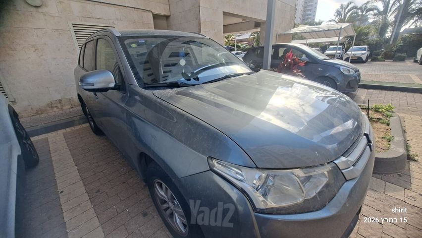 מיצובישי אאוטלנדר