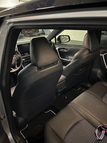 מודעת רכב טויוטה RAV4