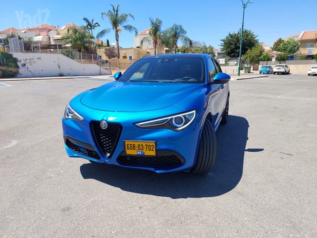 מודעת רכב אלפא רומיאו סטלביו