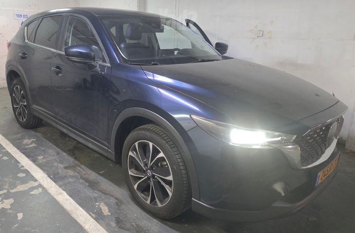 מודעת רכב מאזדה CX-5