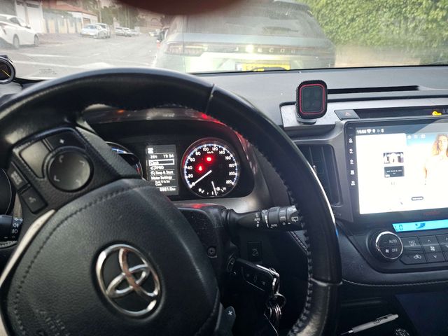 טויוטה RAV4