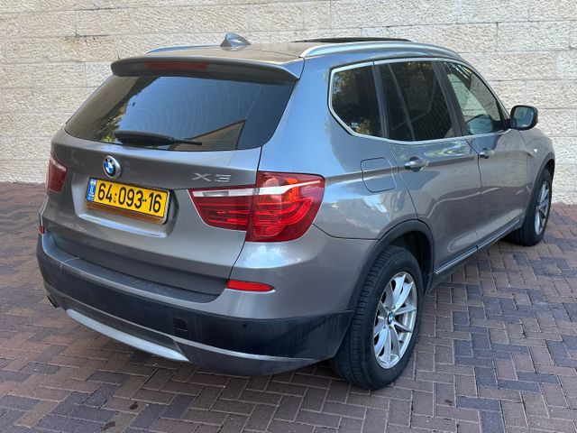 ב מ וו X3