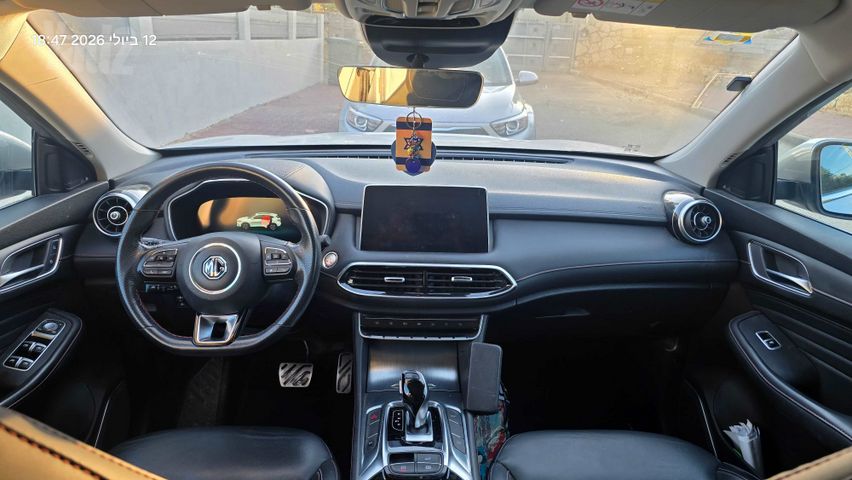 אם ג'י EHS PHEV
