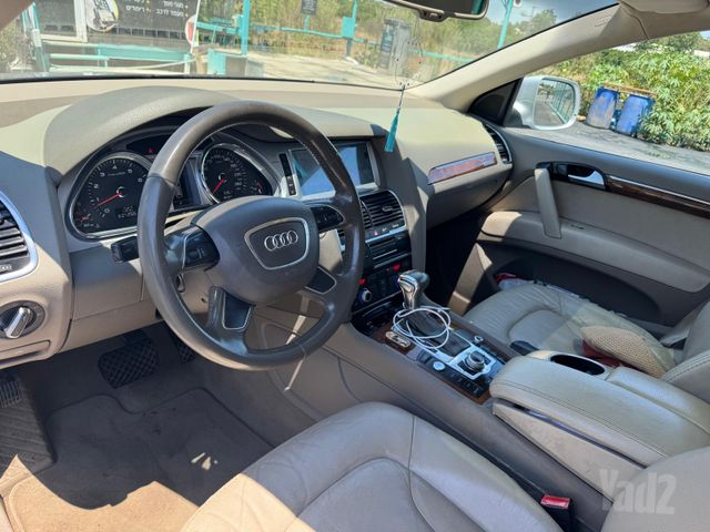 אאודי Q7