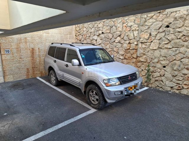 מיצובישי פג'רו