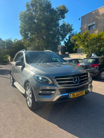 מודעת רכב מרצדס-בנץ ML