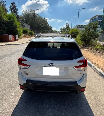 סובארו פורסטר