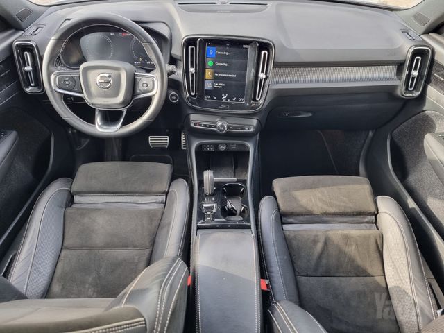 וולוו XC40