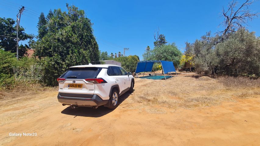 מודעת רכב טויוטה RAV4