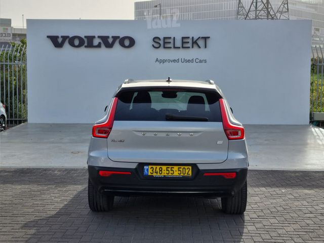 וולוו XC40