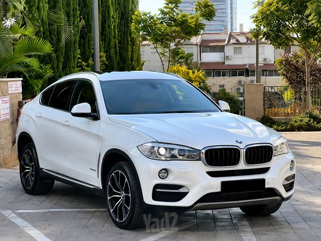 ב מ וו X6