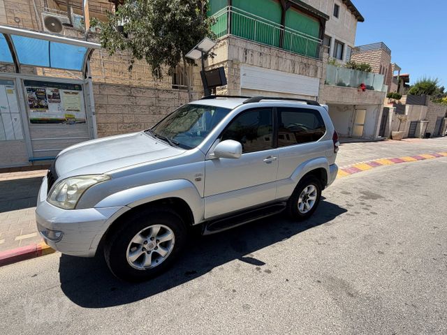 מודעת רכב טויוטה לנד קרוזר