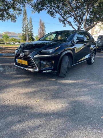 לקסוס NX
