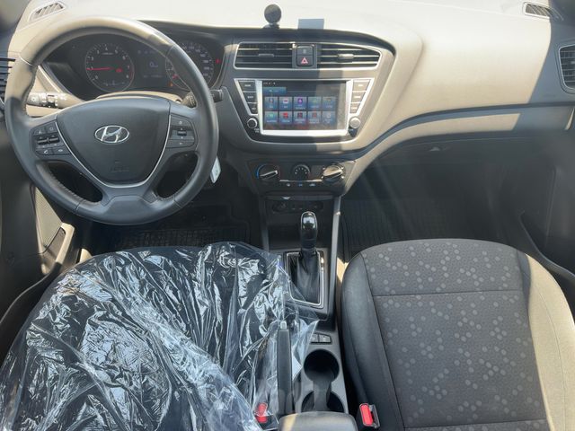 יונדאי i20
