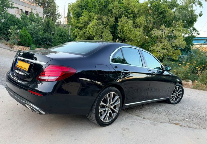 מרצדס-בנץ E-class