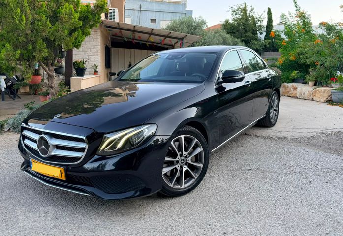 מודעת רכב מרצדס-בנץ E-class