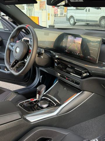 ב מ וו M2